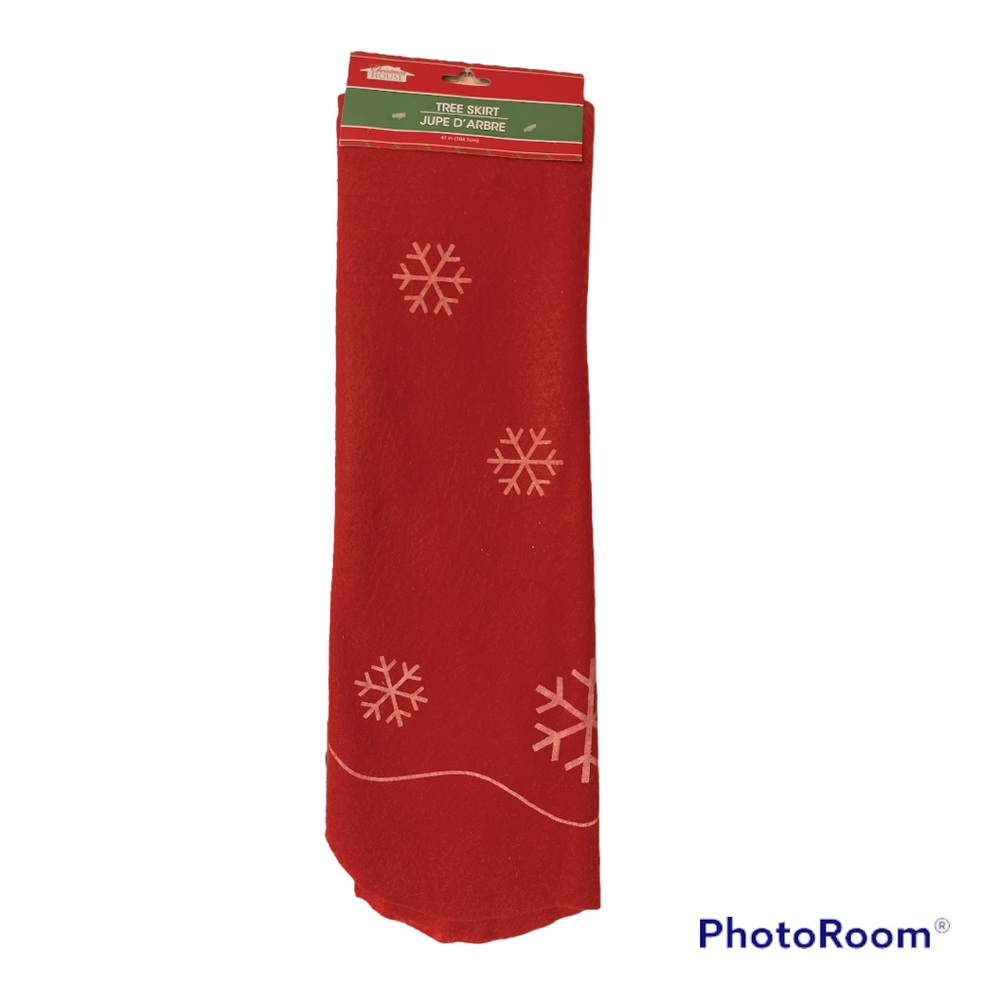 Christmas House Felt Tree Skirt 41" in Red and White